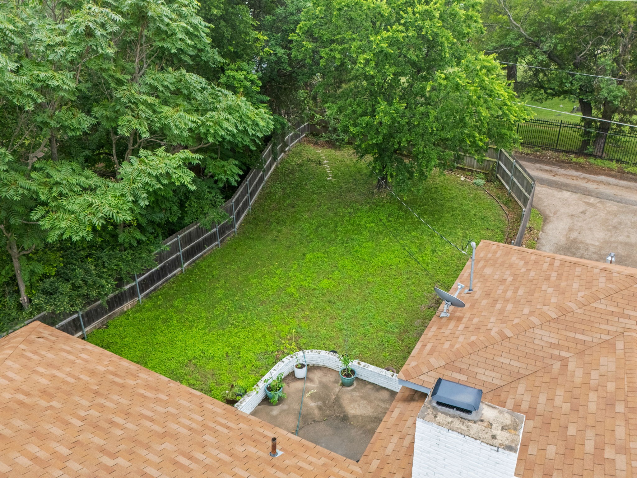 3732 Kiest Knoll Drive Dallas TX 75233