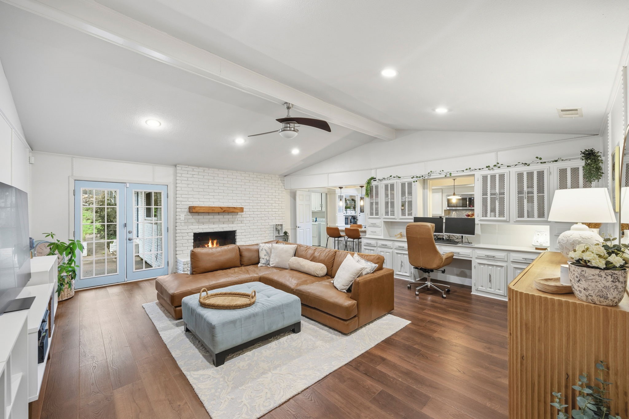 3732 Kiest Knoll Drive Dallas TX 75233