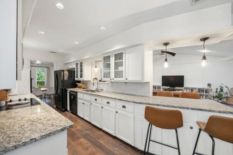 3732 Kiest Knoll Drive Dallas TX 75233