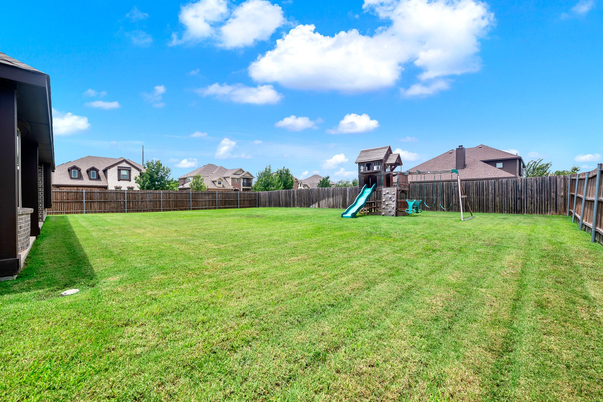 6300 Sudbury Lane Mesquite TX 75181