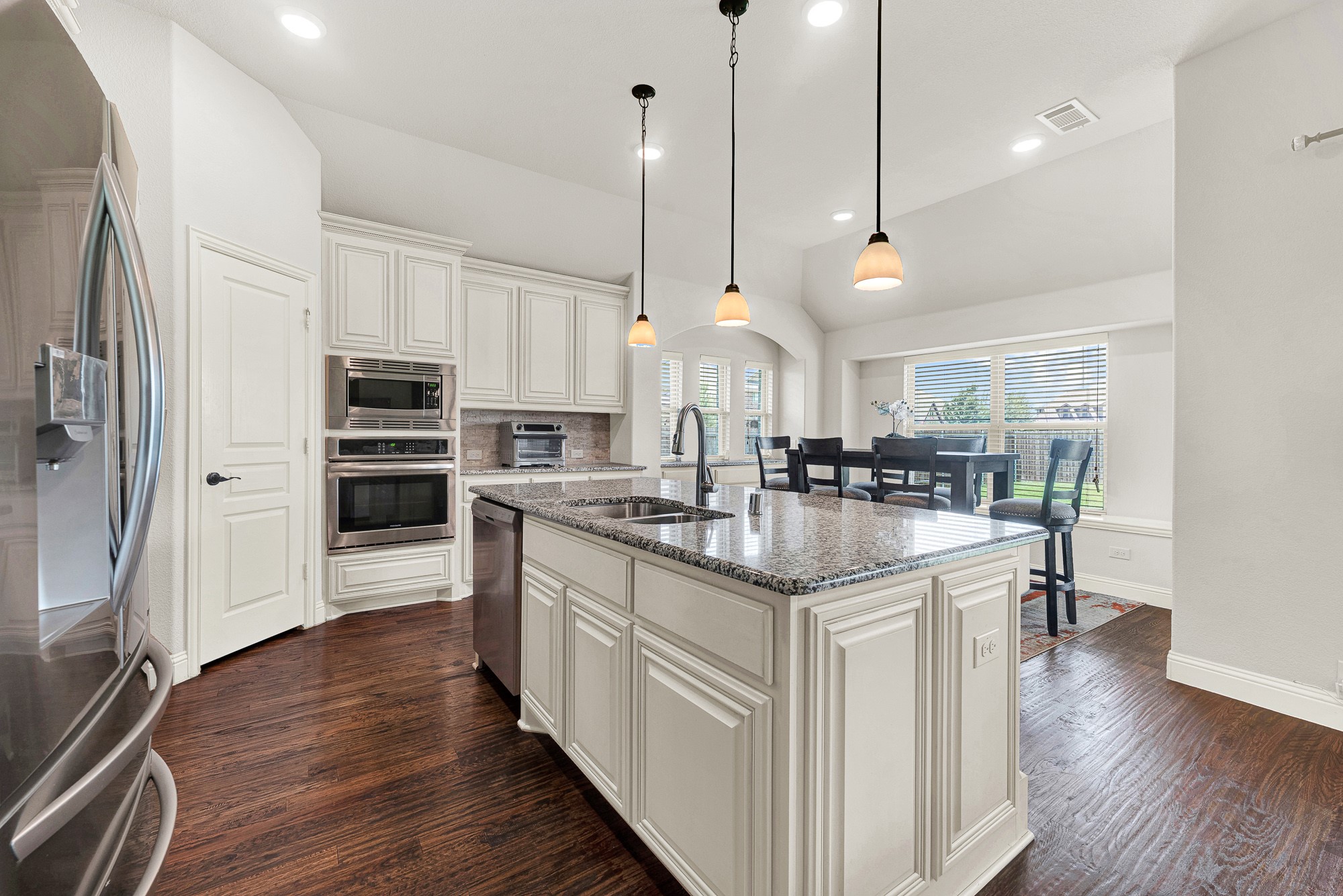 6300 Sudbury Lane Mesquite TX 75181