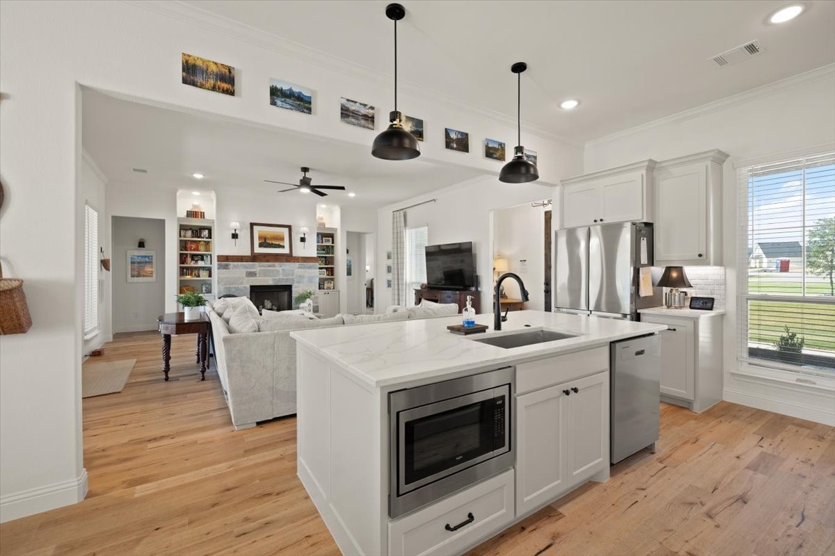 1028 Gatlin Circle Springtown TX 76082