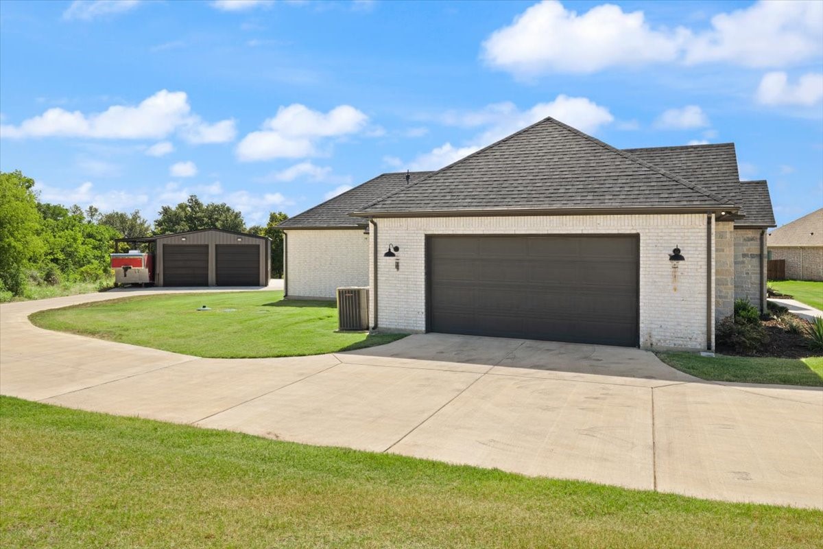 1028 Gatlin Circle Springtown TX 76082