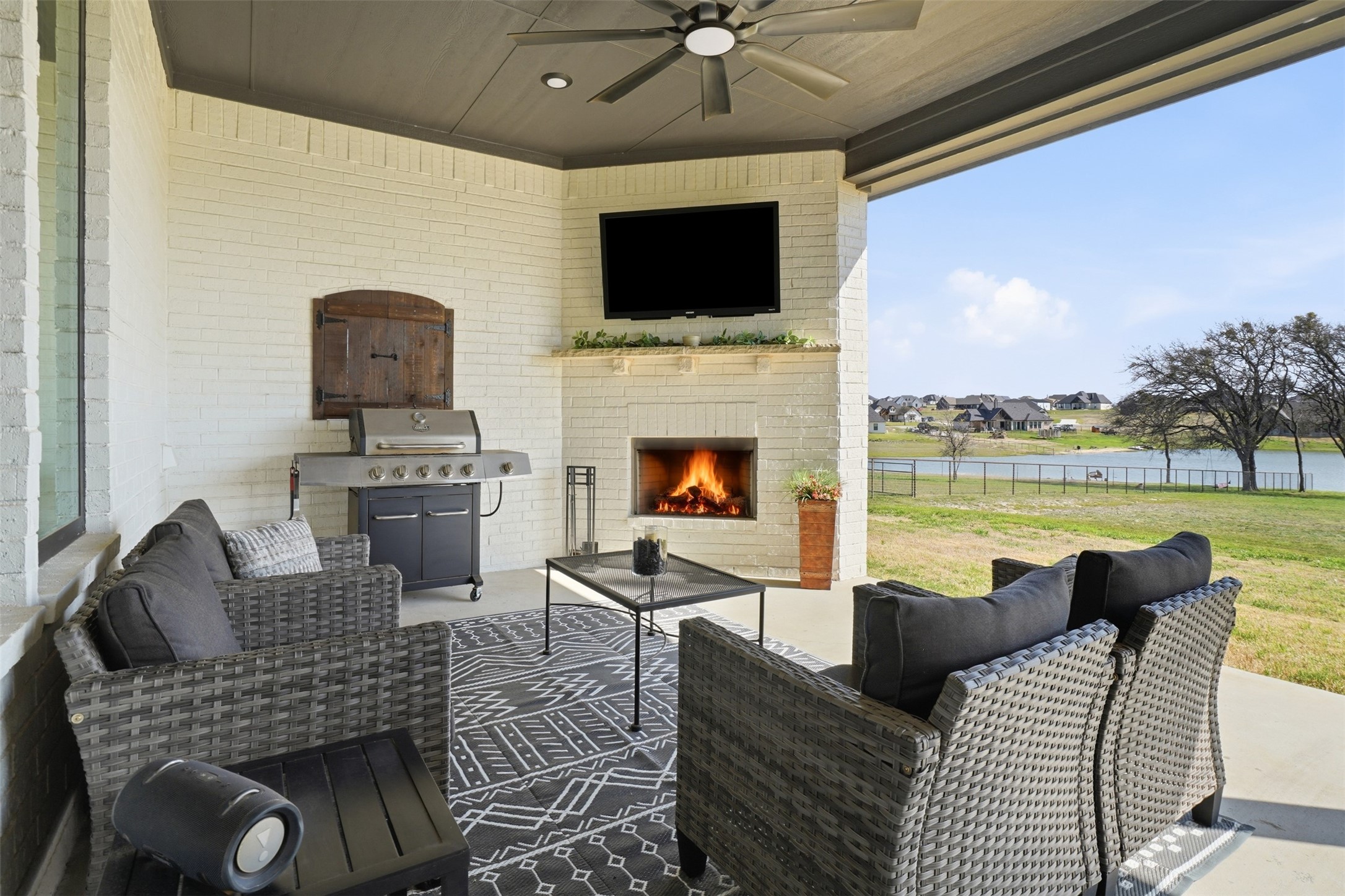 2036 Downslope Lane Weatherford TX 76087