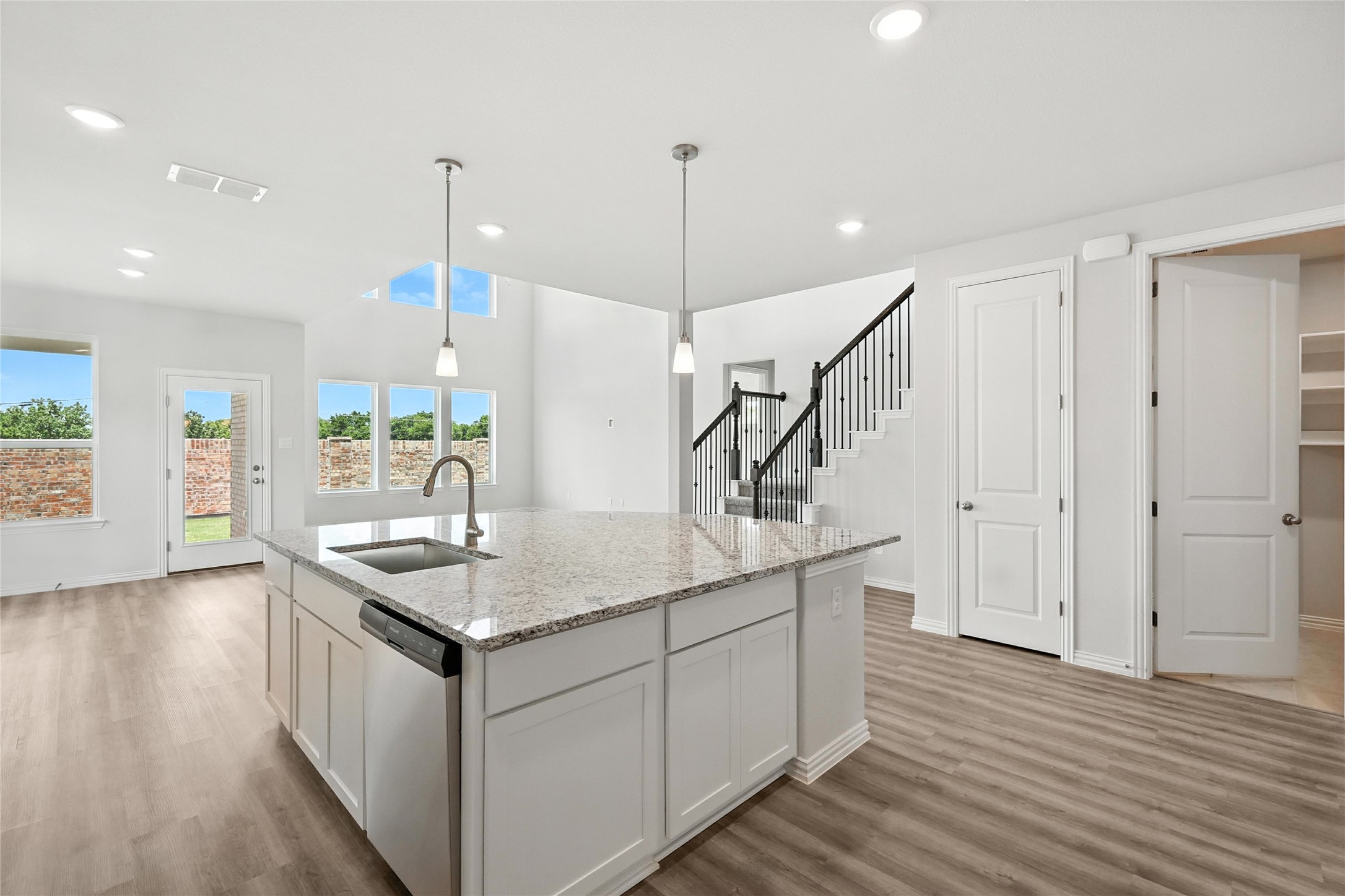 1425 Odette Drive Arlington TX 76013