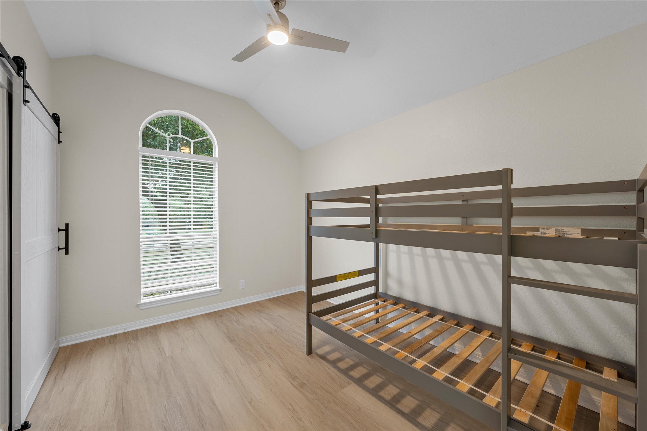 209 W Karnes Drive Waco TX 76706