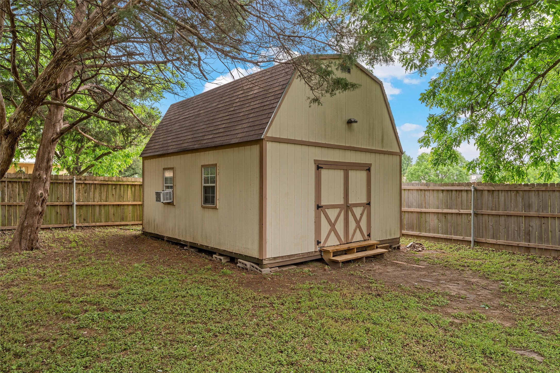 209 W Karnes Drive Waco TX 76706