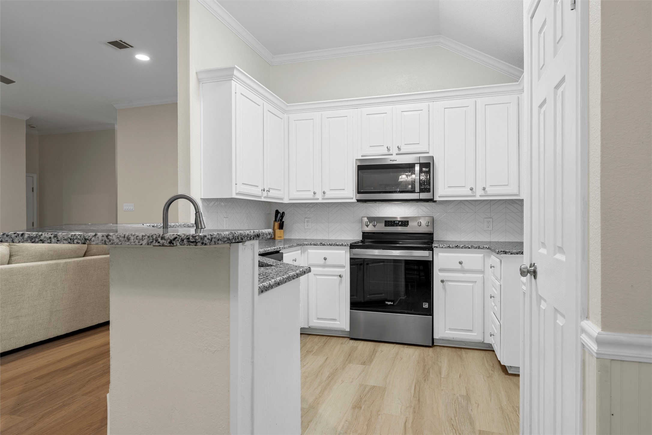 209 W Karnes Drive Waco TX 76706