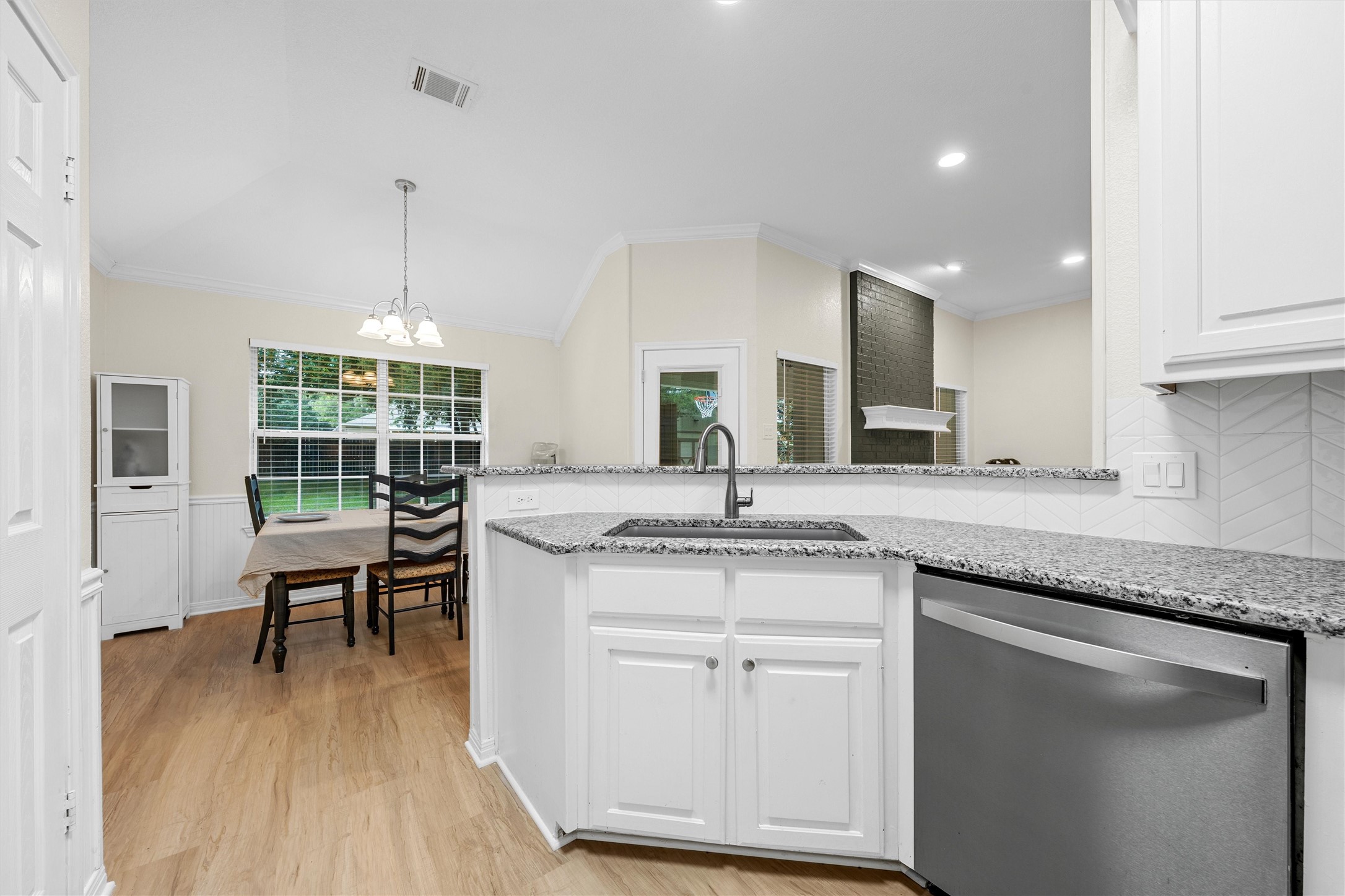 209 W Karnes Drive Waco TX 76706