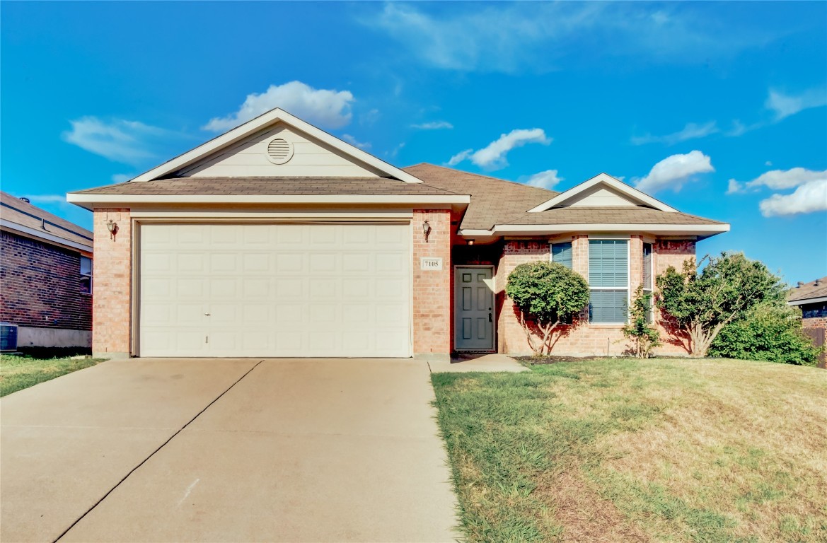 7105 Crenshaw Drive Benbrook TX 76126