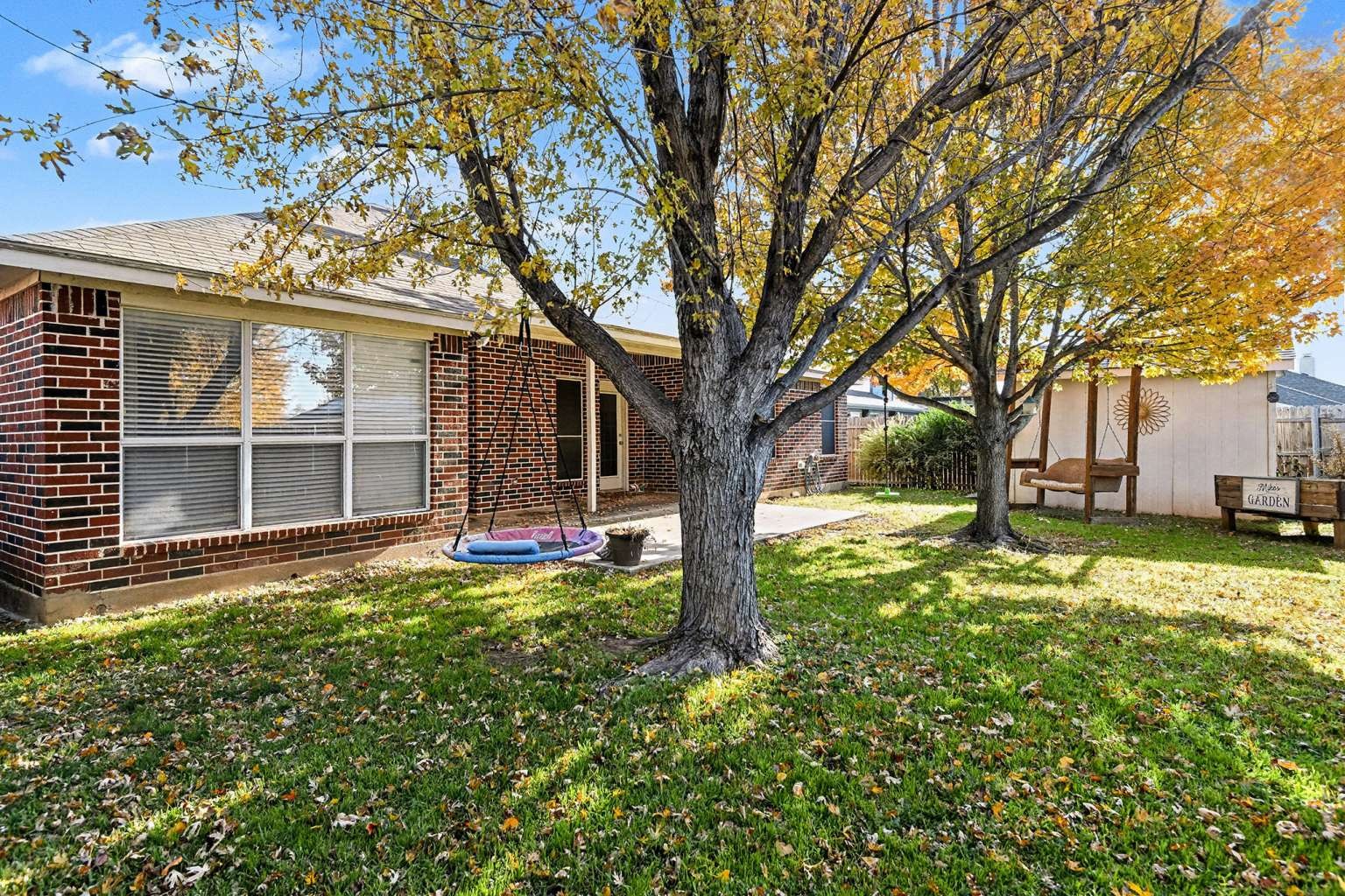 813 Wrentham Drive Saginaw TX 76179