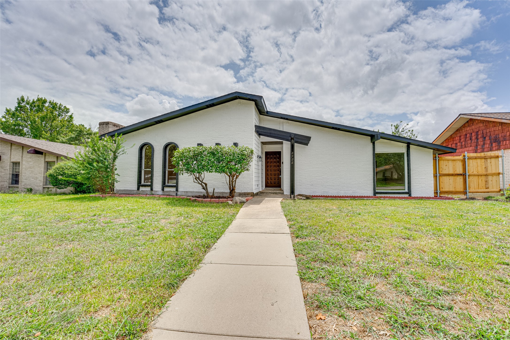 3725 Commonwealth Drive Garland TX 75043