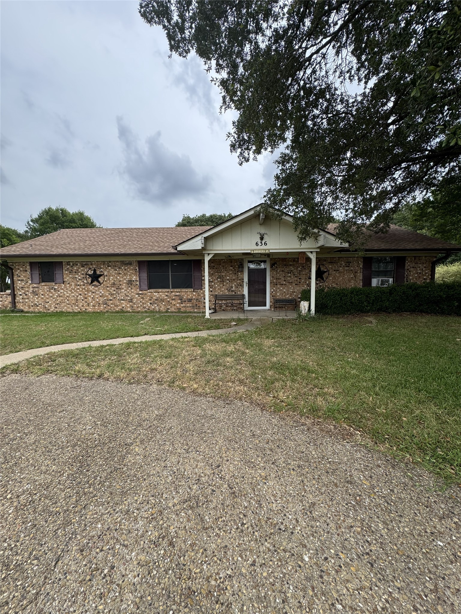 636 E Kempner Street Mabank TX 75147