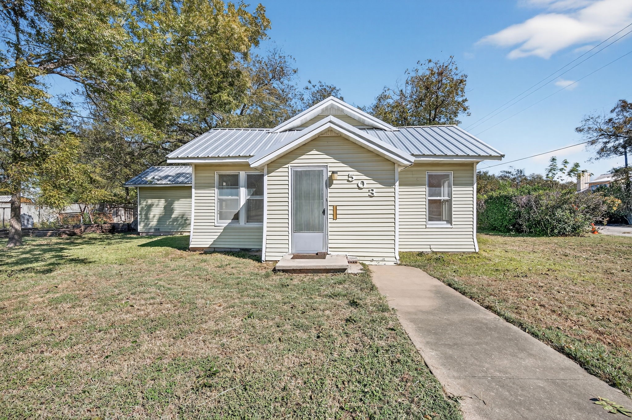 503 N Avenue I Clifton TX 76634