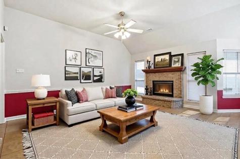 1312 Crows Nest Court Azle TX 76020