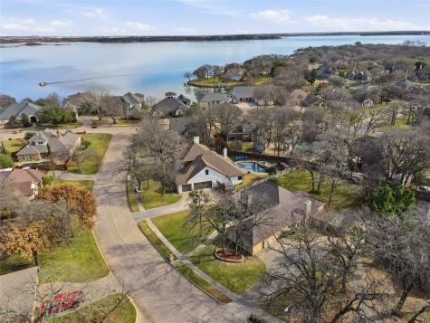 1312 Crows Nest Court Azle TX 76020