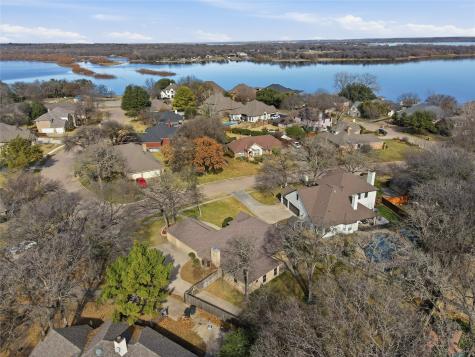 1312 Crows Nest Court Azle TX 76020