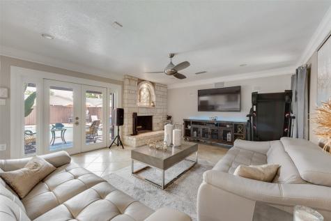 1911 White Rose Lane Carrollton TX 75007