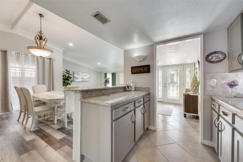 1911 White Rose Lane Carrollton TX 75007