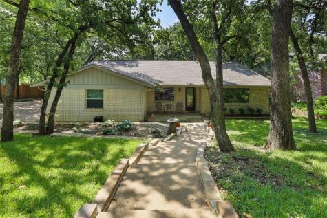 2707 Chinquapin Oak Lane Arlington TX 76012