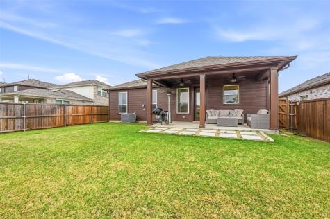 960 Tule Drive Aubrey TX 76227