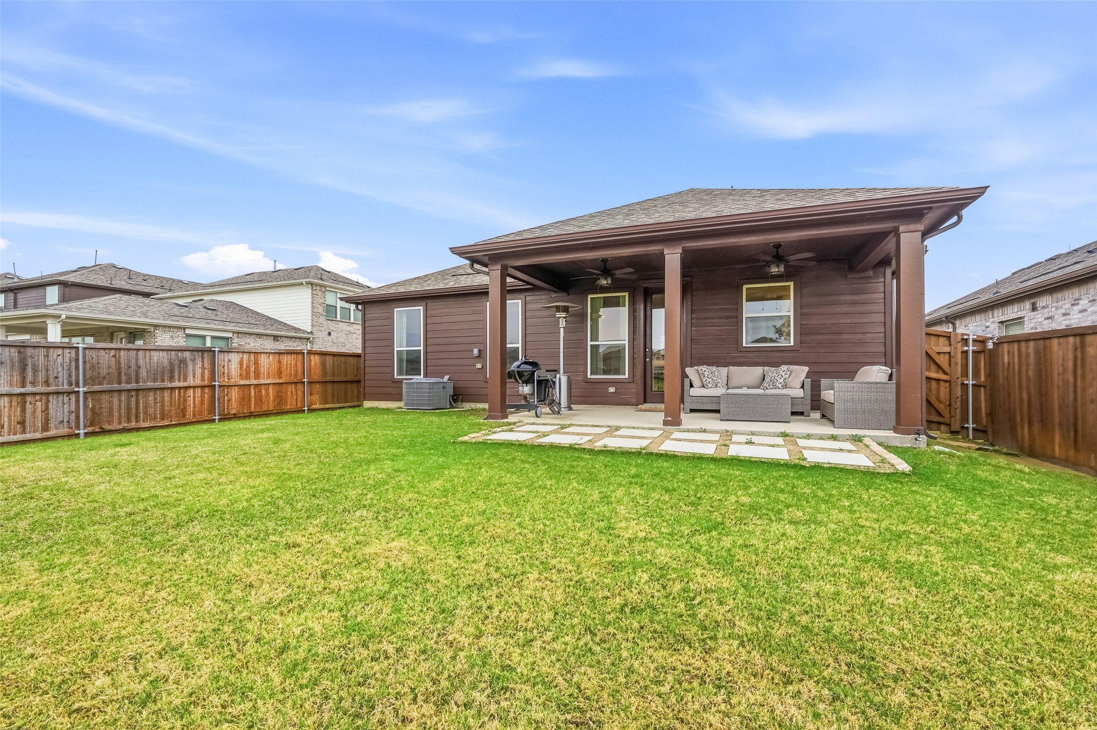 960 Tule Drive Aubrey TX 76227