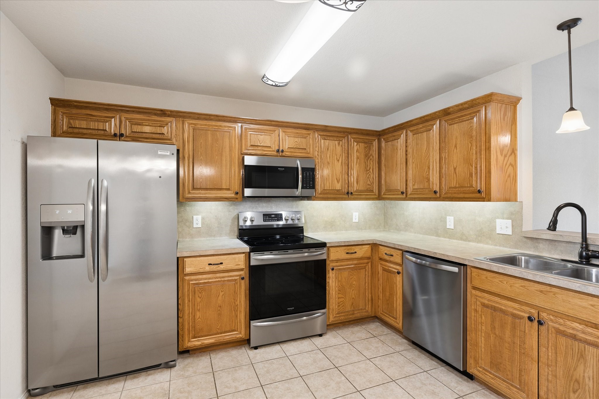 2736 Ensenada Lane Fort Worth TX 76108