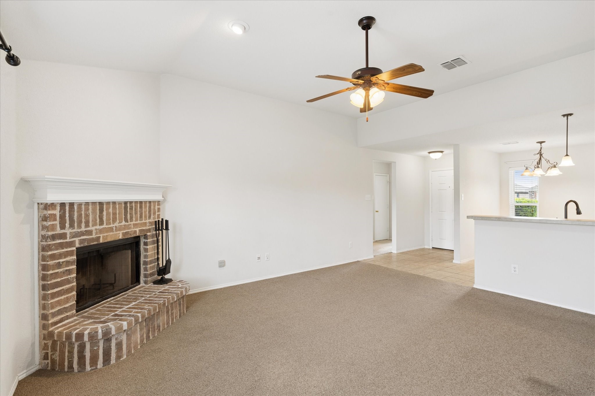 2736 Ensenada Lane Fort Worth TX 76108