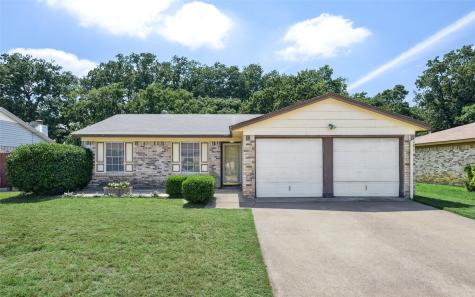 6004 Springwood Drive Arlington TX 76001