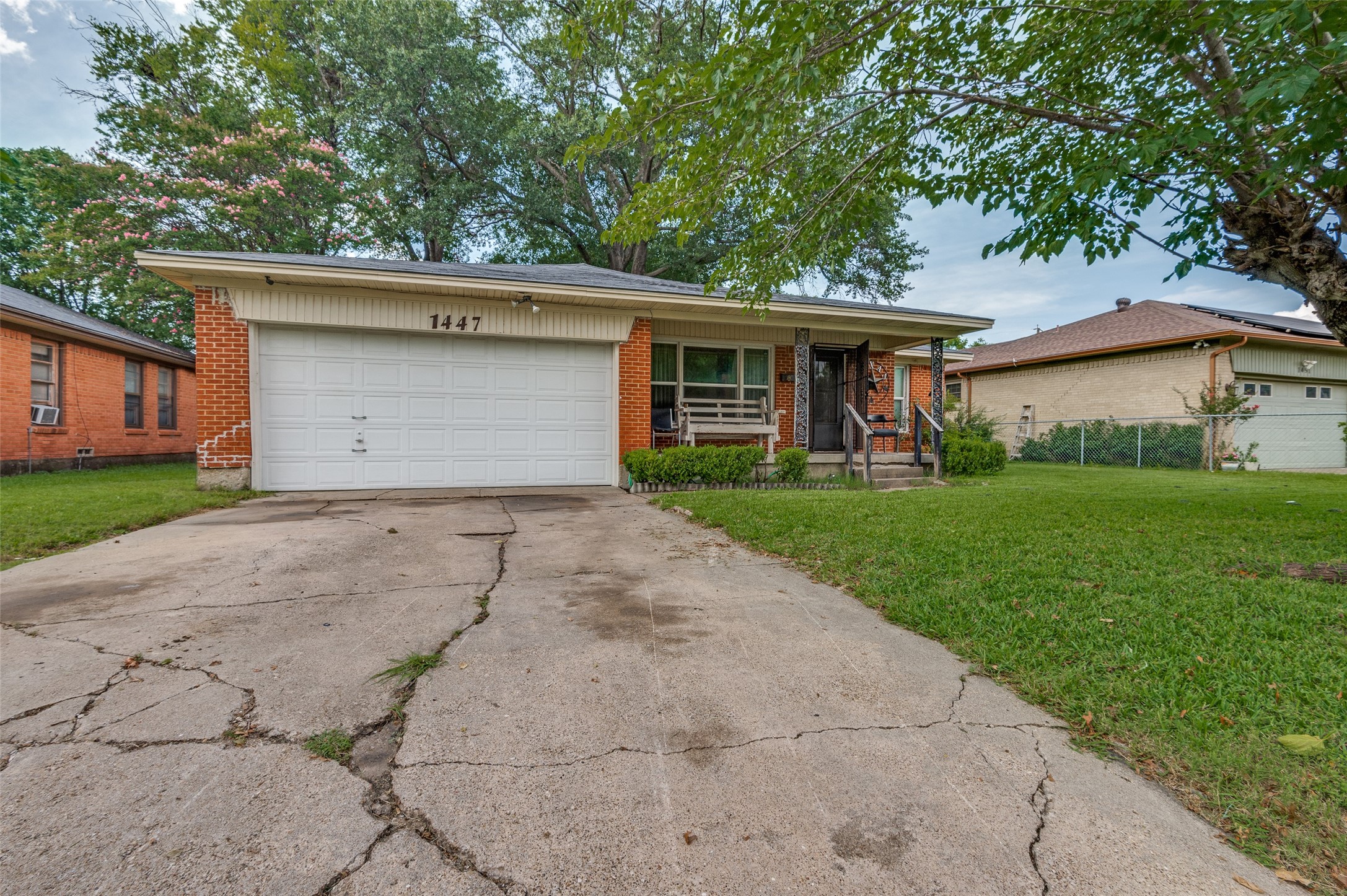 1447 Gillette Street Dallas TX 75217