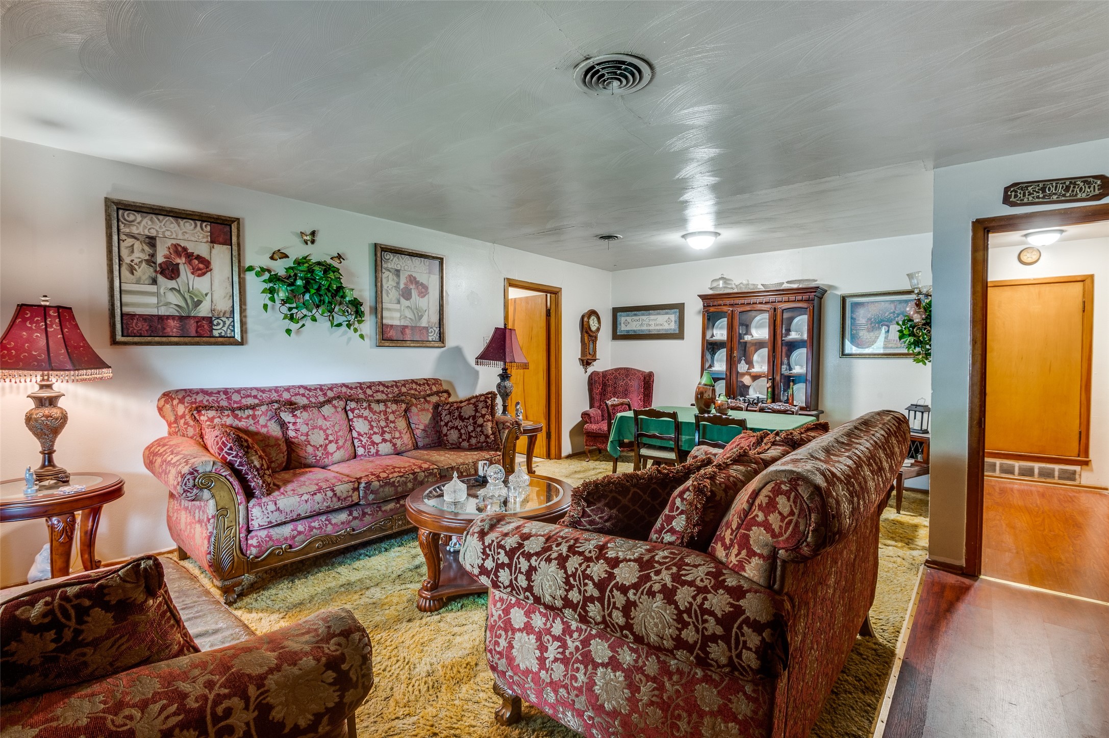 1447 Gillette Street Dallas TX 75217