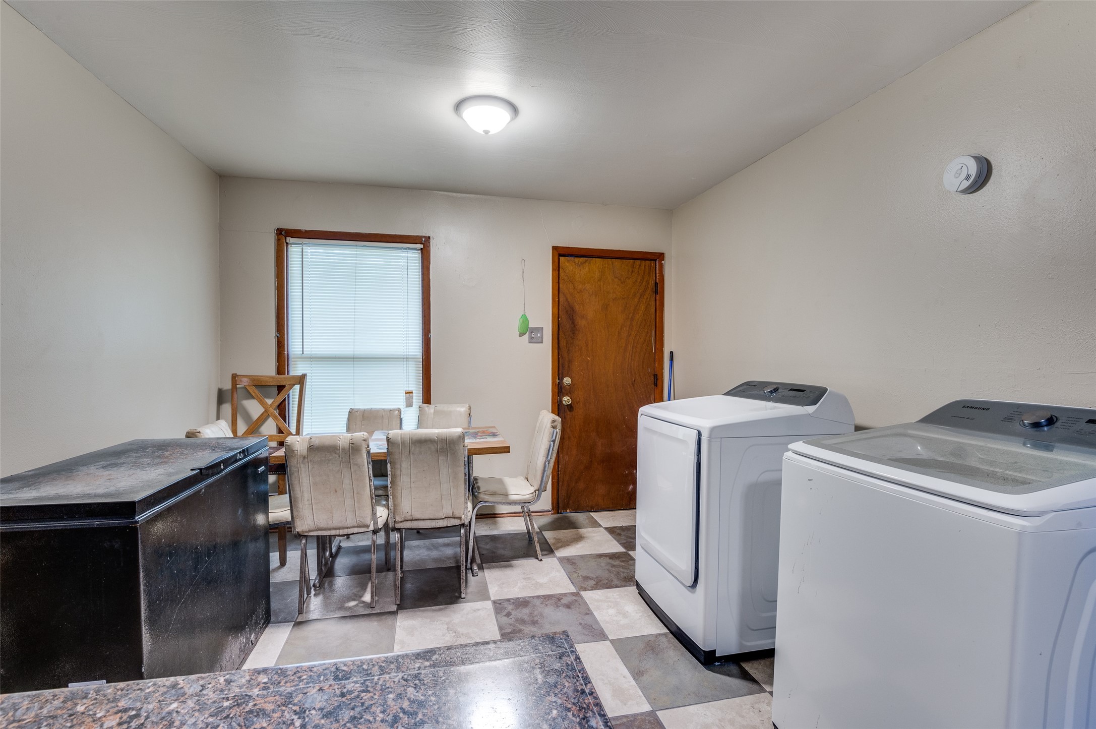 1447 Gillette Street Dallas TX 75217