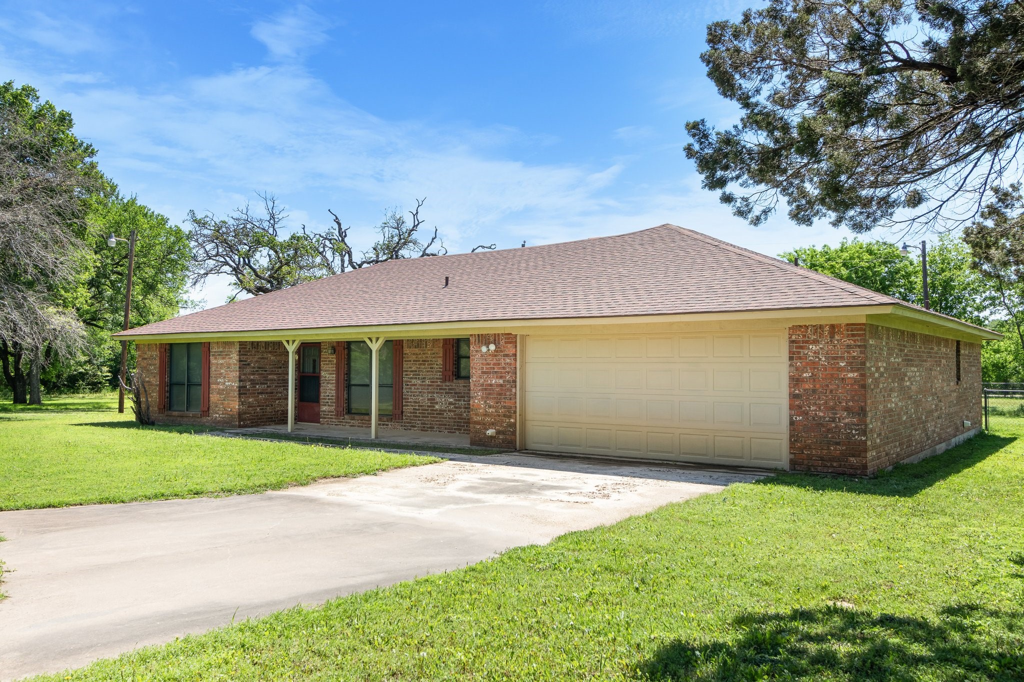 125 County Road 1287 Morgan TX 76671