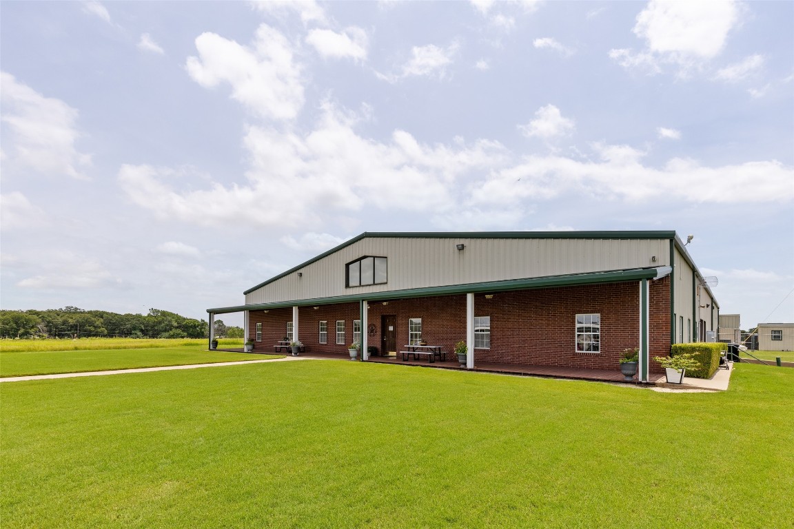 1001 S Highway 377 Pilot Point TX 76258