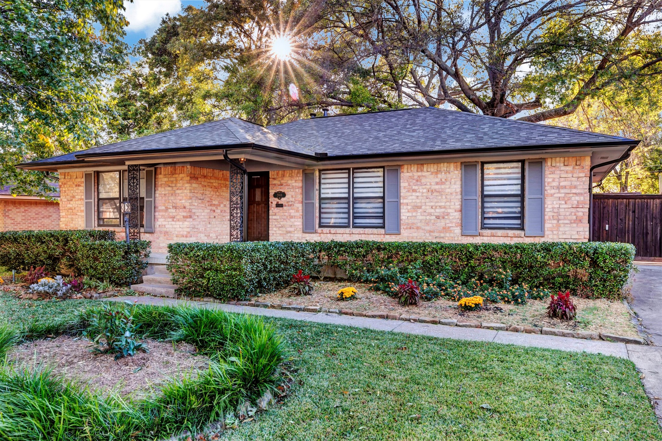 2001 Patricia Lane Garland TX 75041