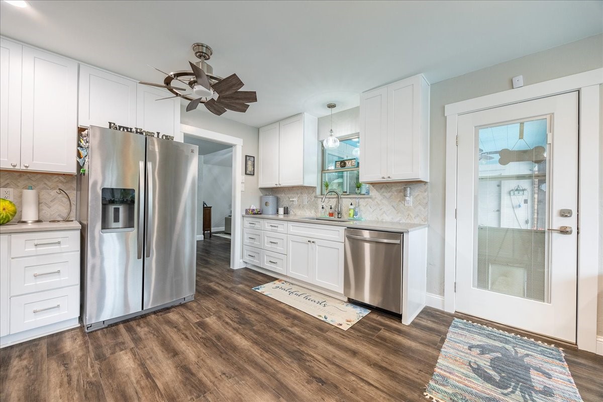 2223 Valley Mill Carrollton TX 75006