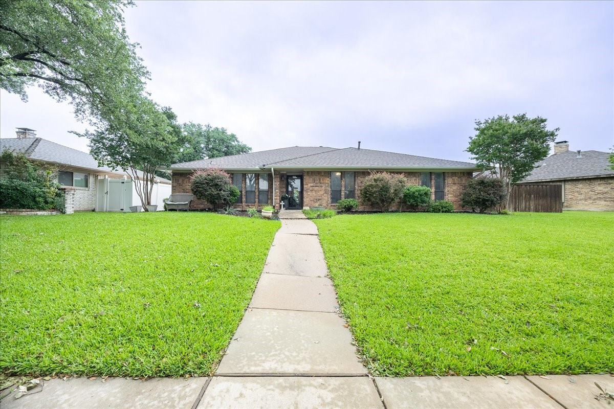 2223 Valley Mill Carrollton TX 75006