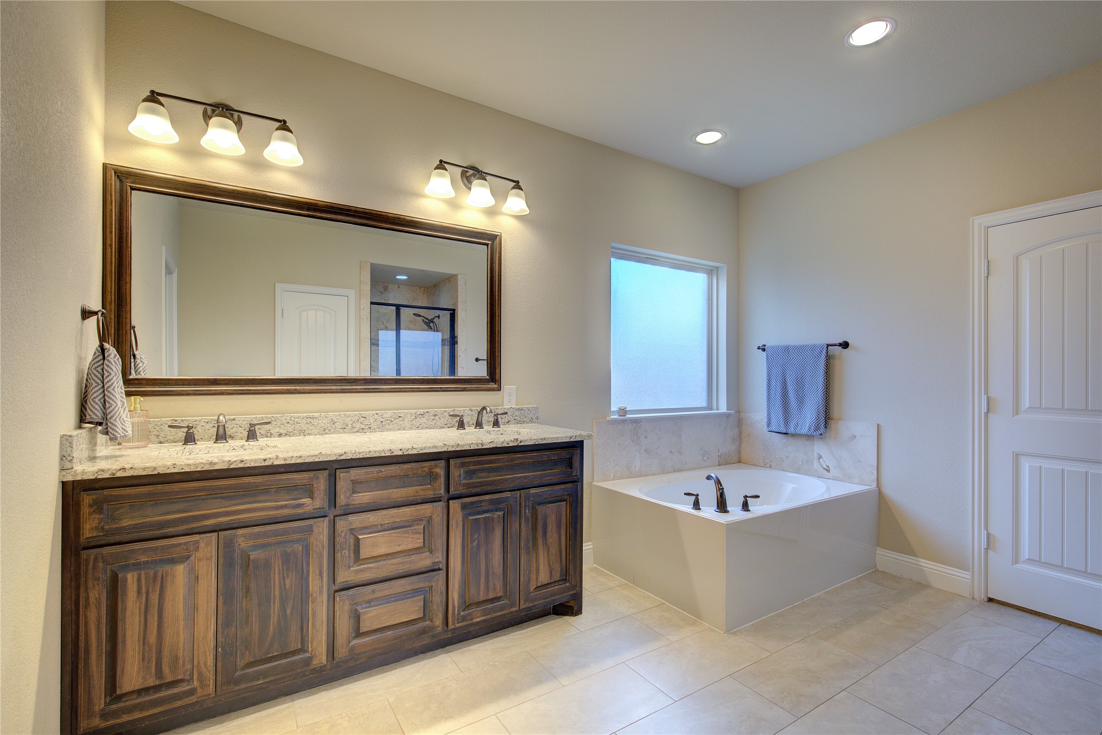 306 Derick Drive Fate TX 75189