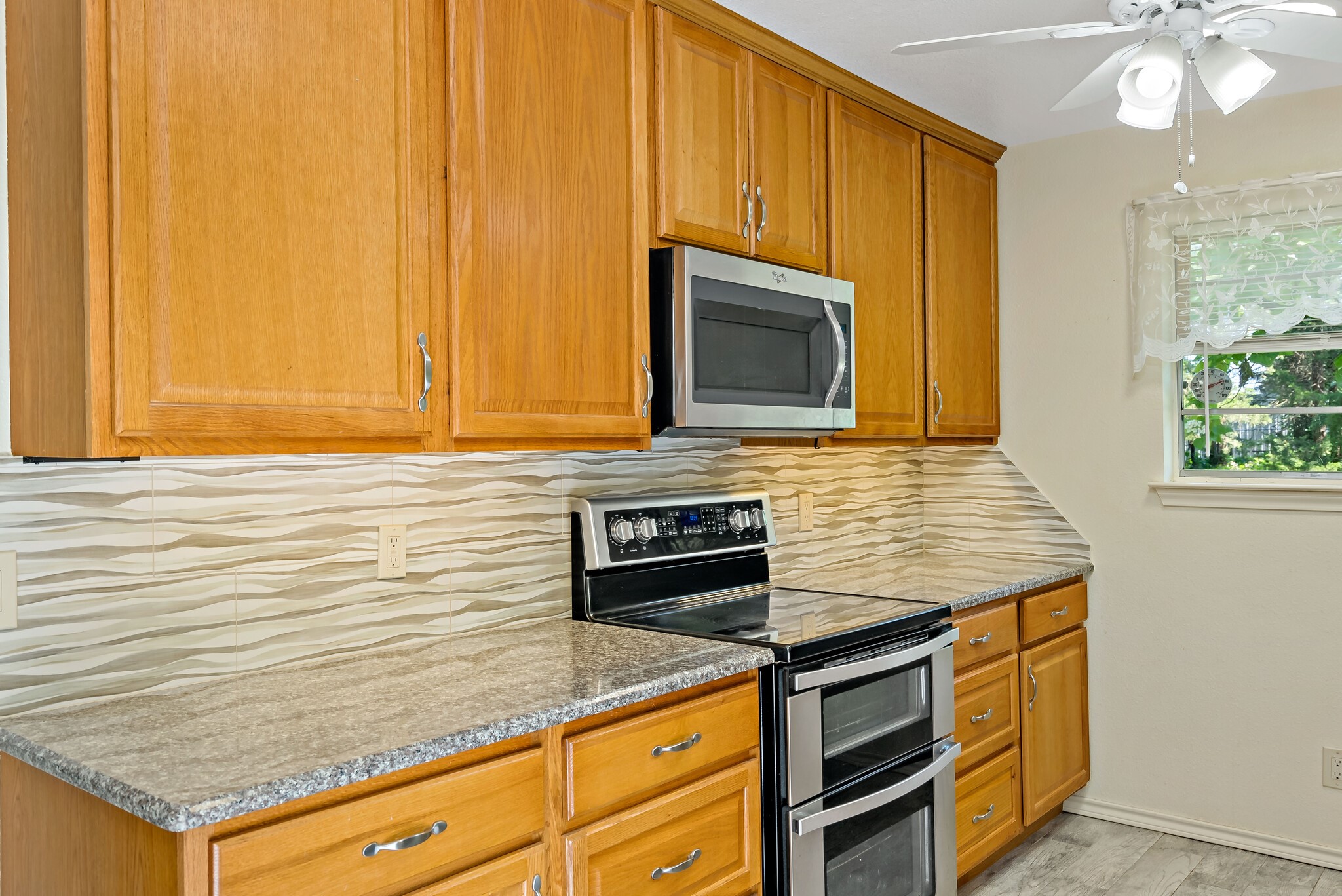 150 Cr 35980 Arthur City TX 75411