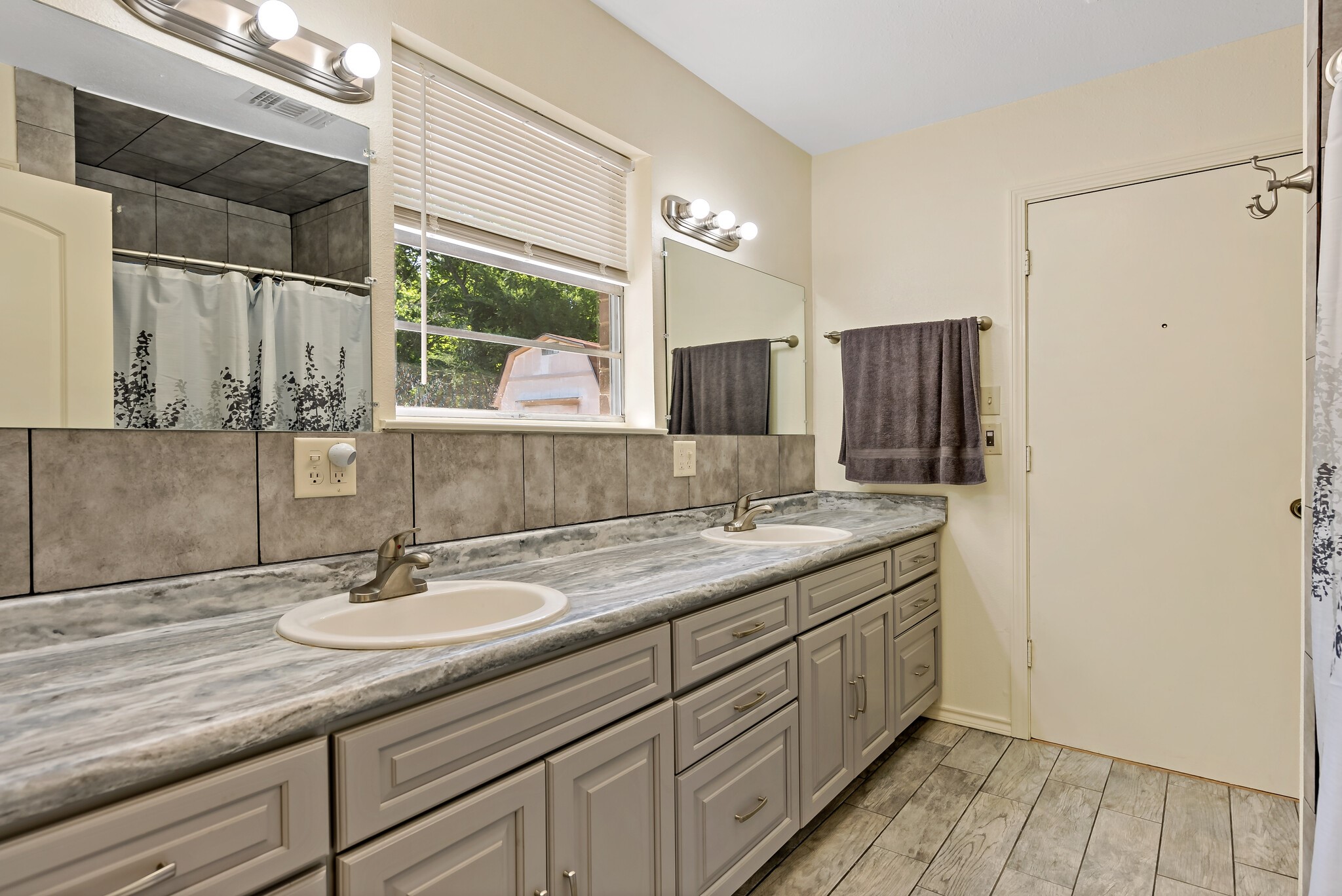 150 Cr 35980 Arthur City TX 75411