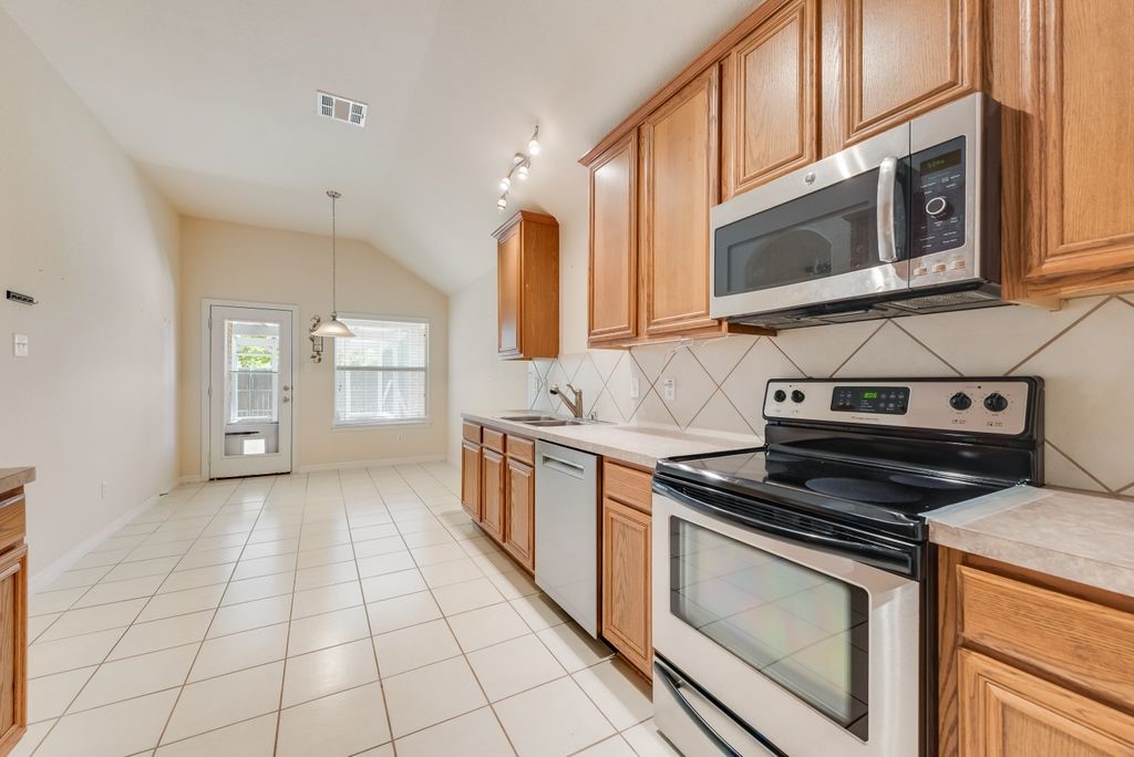 11620 Emory Trail Fort Worth TX 76244