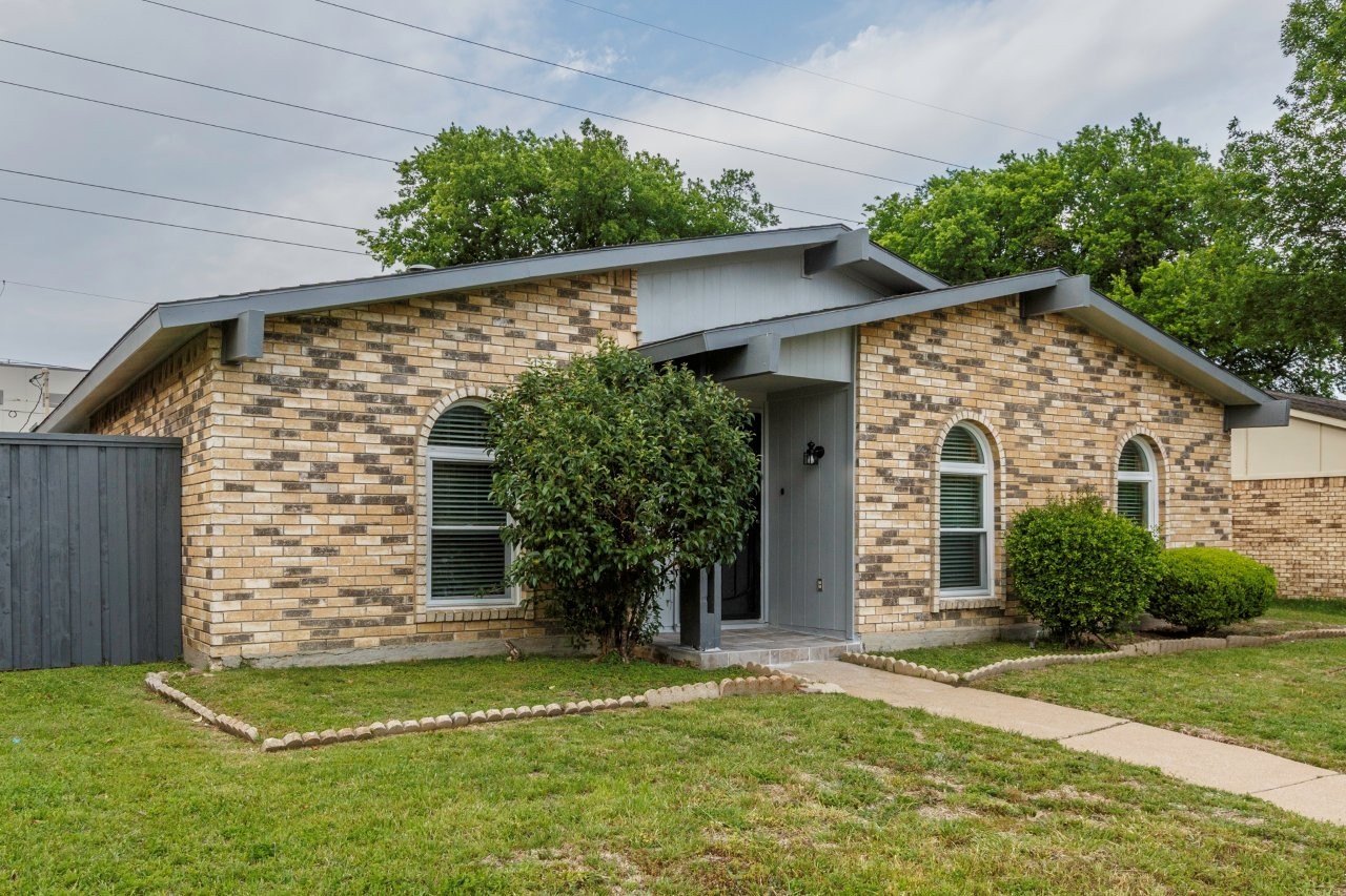 3029 Weather Vane Lane Dallas TX 75228