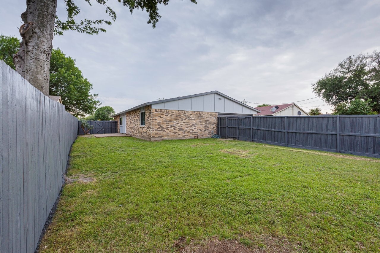 3029 Weather Vane Lane Dallas TX 75228