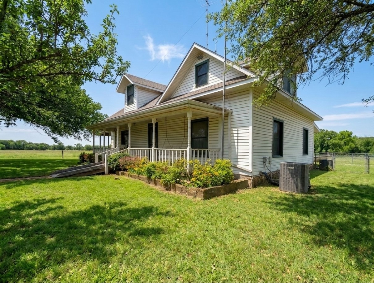 12031 Paradise Bluff Dale TX 76433