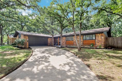612 Circleview Drive S Hurst TX 76054