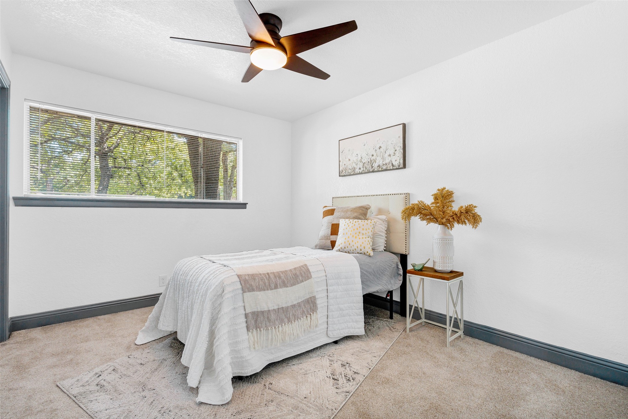 612 Circleview Drive S Hurst TX 76054