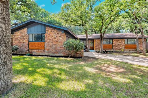 612 Circleview Drive S Hurst TX 76054
