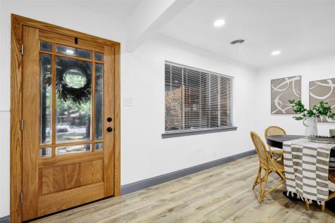 612 Circleview Drive S Hurst TX 76054