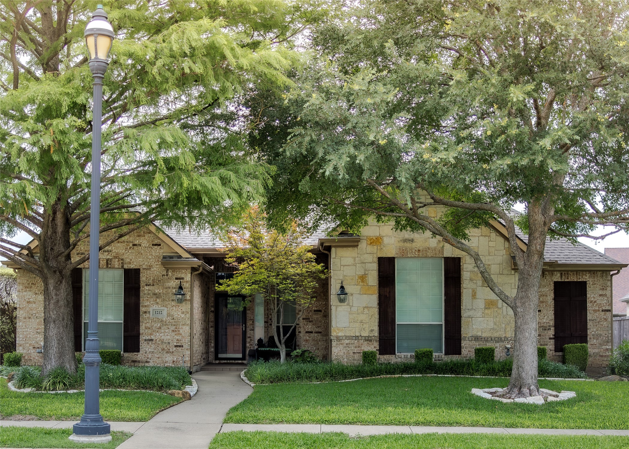 1212 Surrey Lane Allen TX 75013