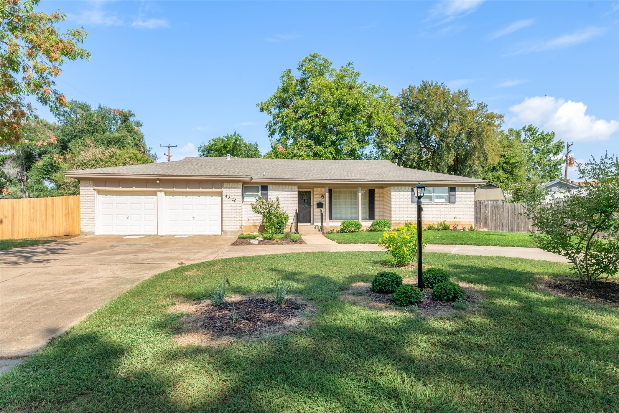 4620 Taos Drive Haltom City TX 76180